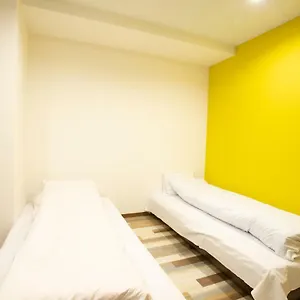 Guest house 123, Osaka